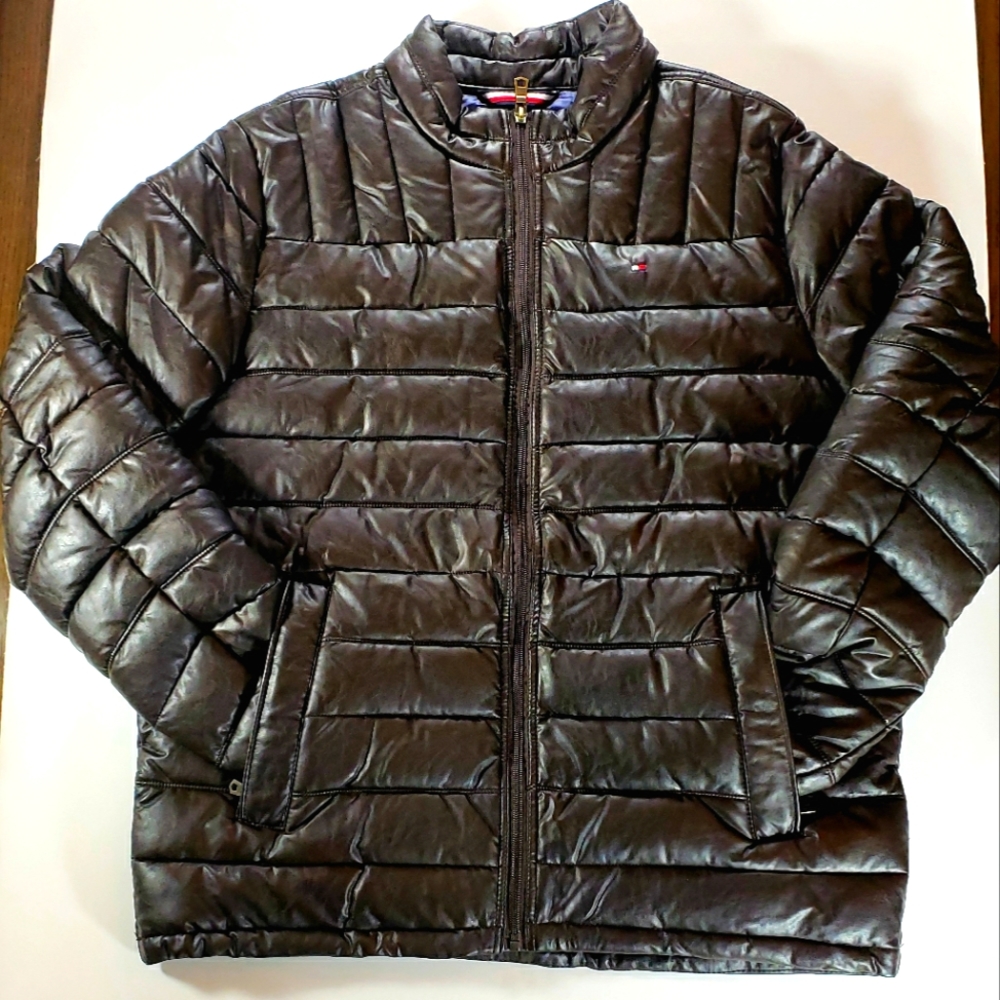 Tommy Hilfiger Men's Lightweight Quilted Faux Leather Puffer Jacket Size Medium